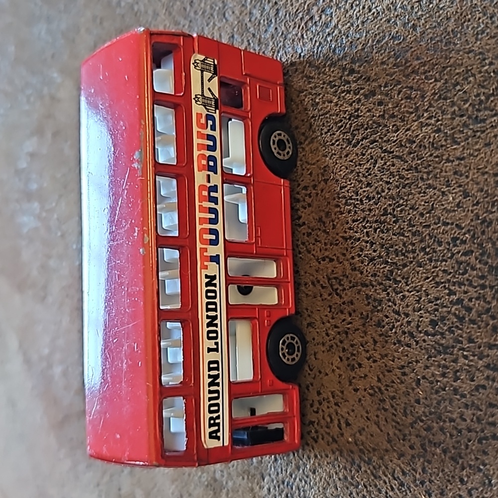 Matchbox 1981 Around London Tour-Bus